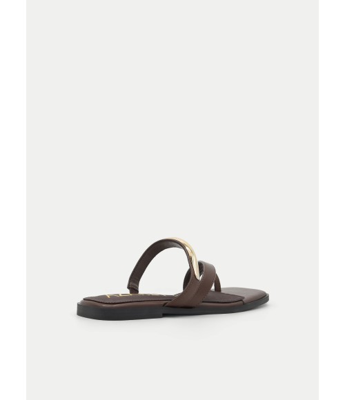 Sandalia Plana Marron Con Detalle Minimalista Para Mujer Montevita Jinetese 105085