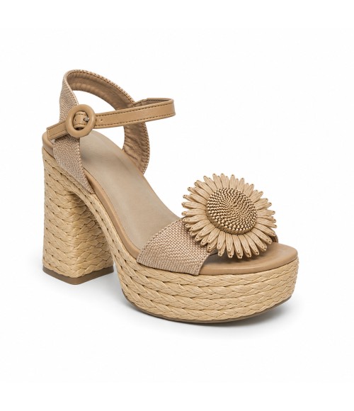 Sandalia De Tacon Y Plataforma Para Mujer Color Apricot Con Flor Montevita Florenceza 105301