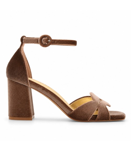 Sandalia de Terciopelo Taupe Elegante Montevita 105319