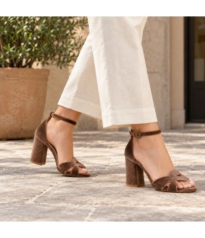 Sandalia de Terciopelo Taupe Elegante Montevita 105319