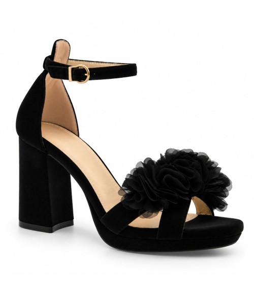 Sandalias con Plataforma en Terciopelo Negro con Flores y Tacon Ancho Montevita 105347