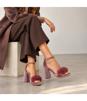 Sandalias con Plataforma en Terciopelo Rosa con Flores y Tacon Ancho Montevita 105348