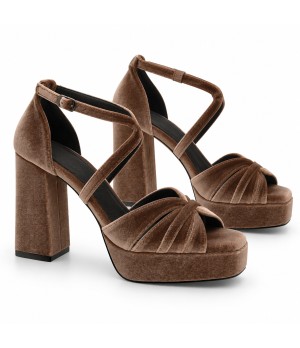 Sandalia Taupe de Terciopelo con Tacon Ancho y Plataforma Montevita 105459