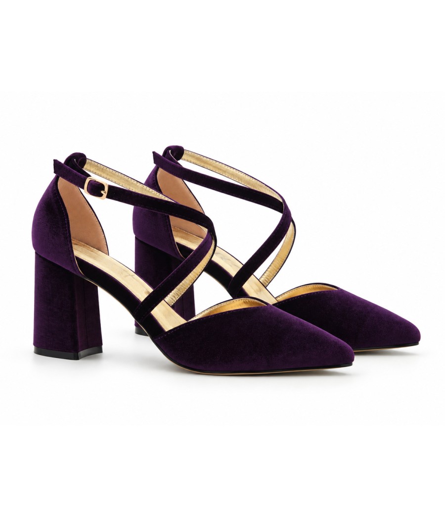 Salon Morado de Terciopelo Tacon Ancho y Tiras Montevita 105482