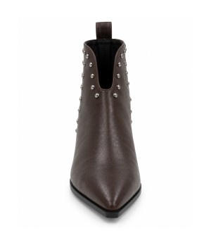 Botin Marron con Tachas y Punta Fina Montevita 105391