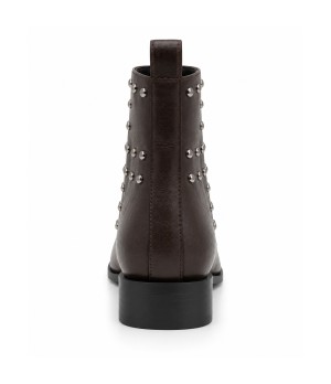 Botin Marron con Tachas y Punta Fina Montevita 105391