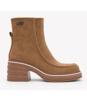 Botin Taupe Plataforma Tacon Ancho Moderno Montevita 105423