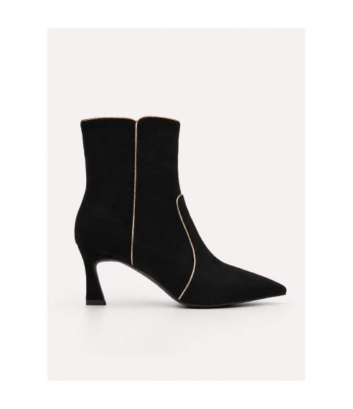 Botin Negro Tacon Fino con Vivo Contraste Montevita 105416