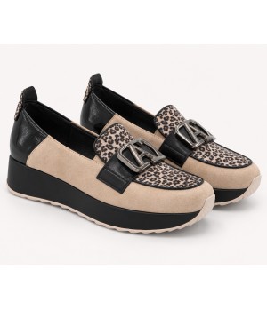 Mocasin Beige Leopardo Cuna Adorno Metalico Montevita 105424