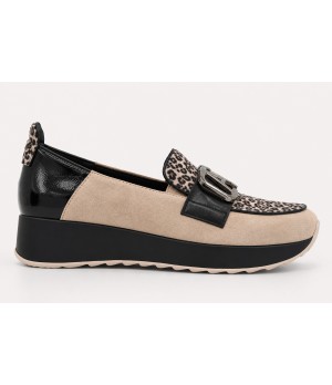 Mocasin Beige Leopardo Cuna Adorno Metalico Montevita 105424