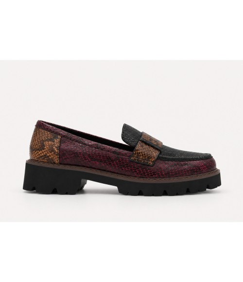Mocasin Negro Burdeos Animal Print Suela Track Montevita 105430