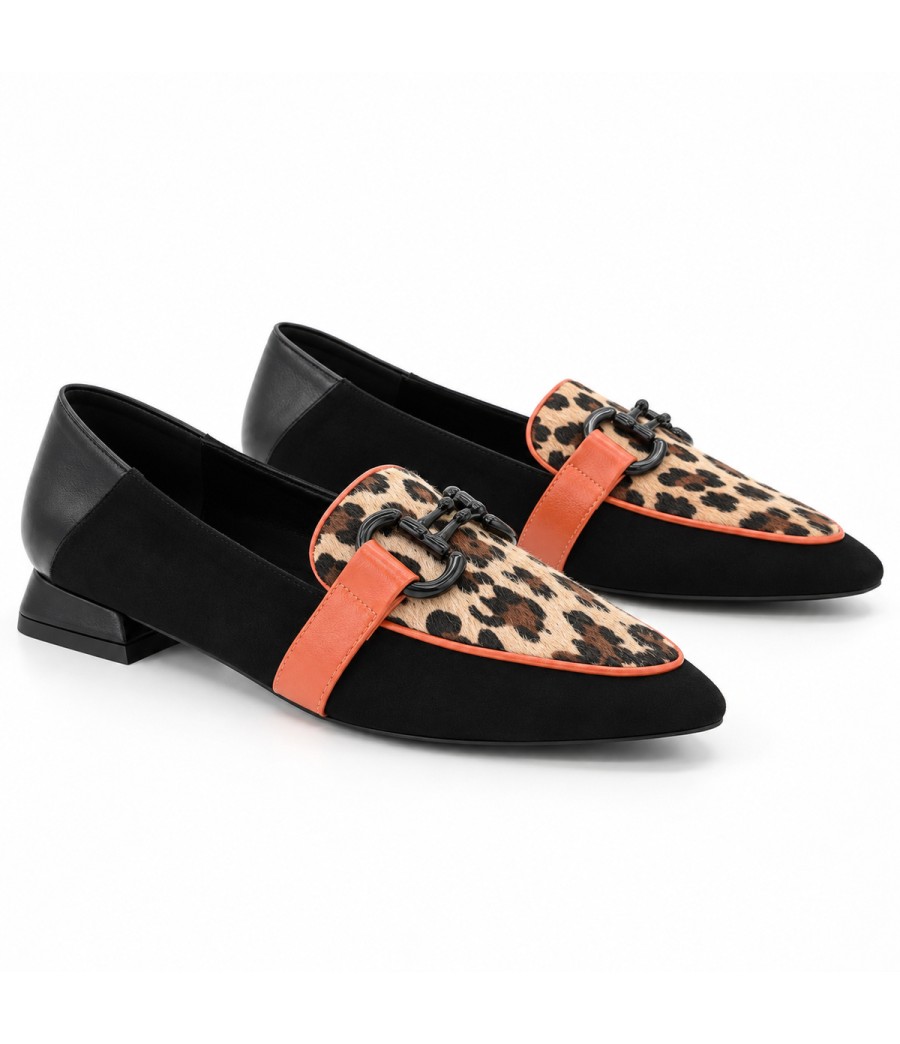 Mocasin Negro y Animal Print con Cadena Montevita 105431
