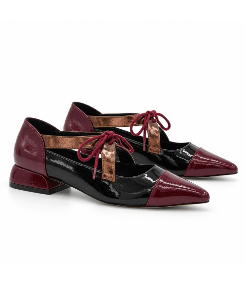 Zapato Mary Burdeos y Negro Tacon Bajo Montevita 105463