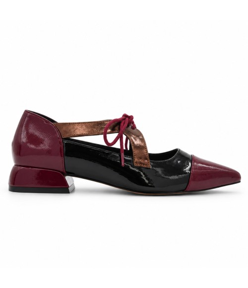 Zapato Mary Burdeos y Negro Tacon Bajo Montevita 105463