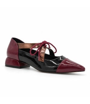 Zapato Mary Burdeos y Negro Tacon Bajo Montevita 105463