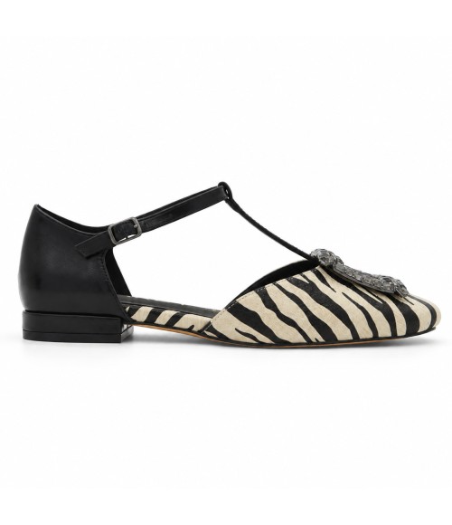 Zapato Mary Jane Negro Cebra Hebilla Joya Montevita 105466