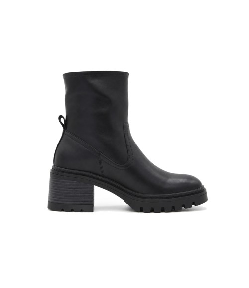 Botin Negro de Piel y Tacon Ancho Purapiel 105503