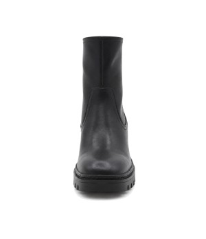Botin Negro de Piel y Tacon Ancho Purapiel 105503