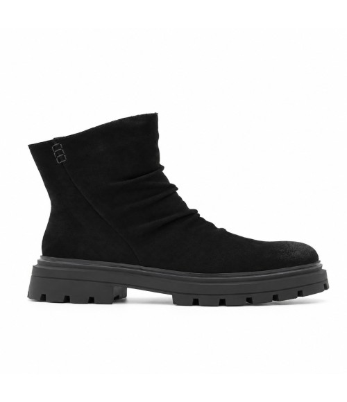 Botin Negro de Piel con Suela Track Purapiel 105506