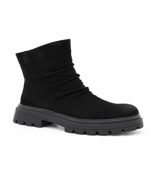 Botin Negro de Piel con Suela Track Purapiel 105506
