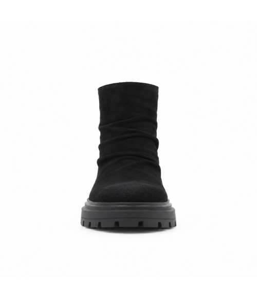 Botin Negro de Piel con Suela Track Purapiel 105506