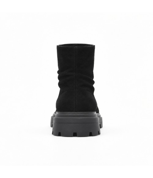 Botin Negro de Piel con Suela Track Purapiel 105506