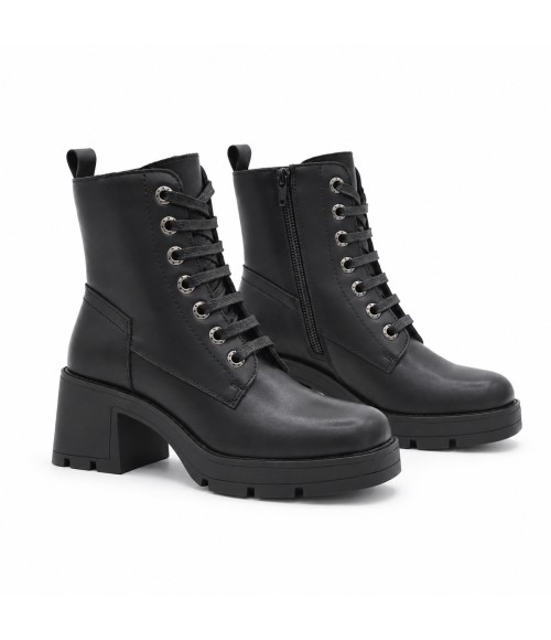 Botin Negro de Piel con Cordones Purapiel 105509