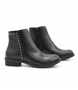 Botin Negro Minimalista con Tachuelas Montevita 105515