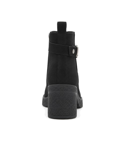 Botin Negro de Tacon Ancho y Hebilla Montevita 105529