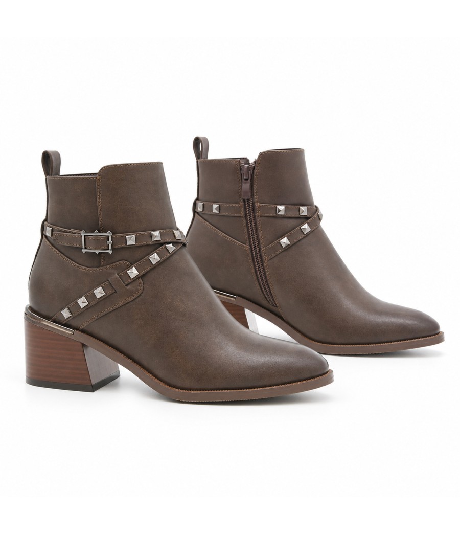 Botin Marron con Tachuelas Purapiel 105532