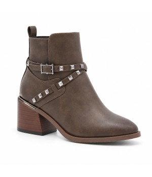 Botin Marron con Tachuelas Purapiel 105532