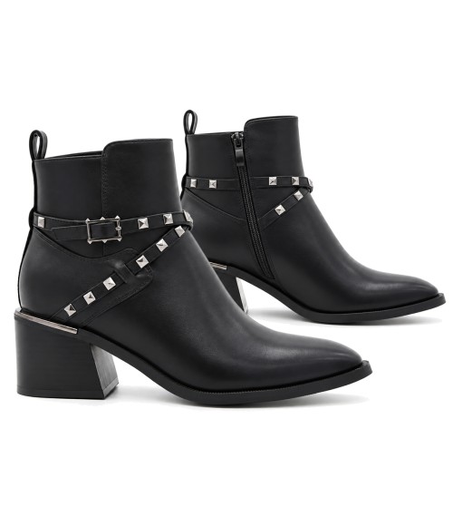 Botin Negro con Tachuelas Purapiel 105533